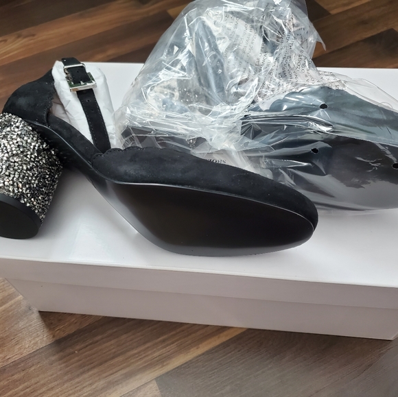 & Other Stories Black suede scallop pumps block heels size 6.5 - Picture 2 of 5